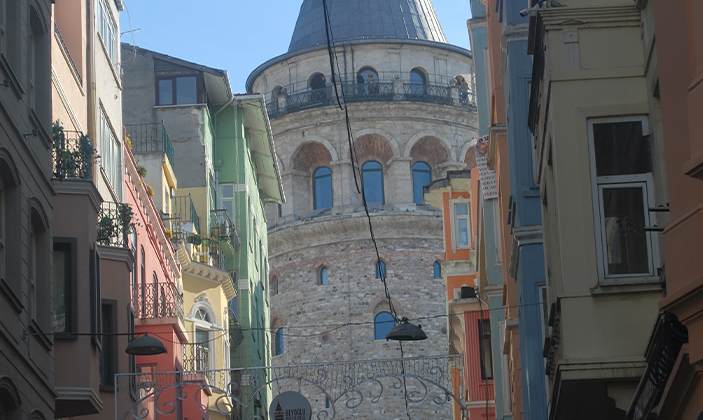  Yenilenen Galata Kulesi İhtişamını Koruyor