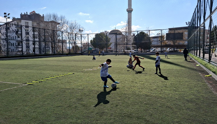 Karabağlar’da Çocuklar Mutlu, Aileler Memnun