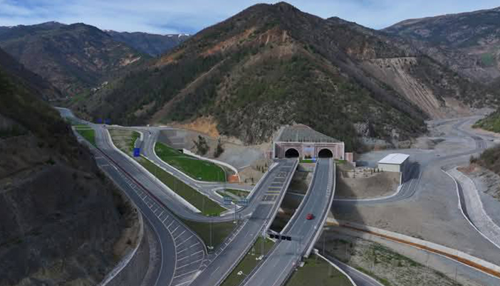 Yeni Zigana’dan 2 Yılda 3 Milyon 490 Bin Araç Geçti