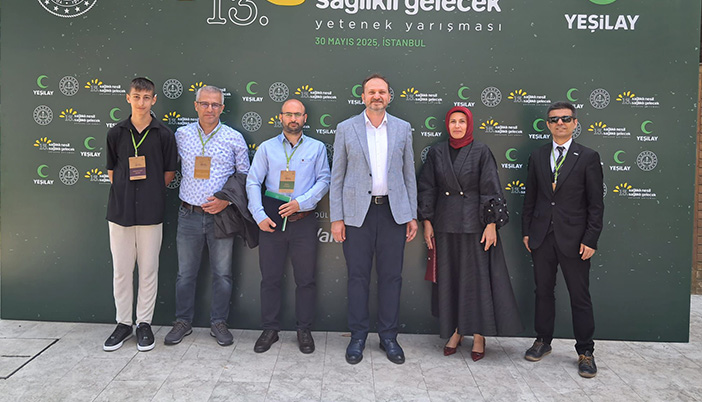 Gümüşhane Hem Vicdanla Hem Kalemle Zirvede