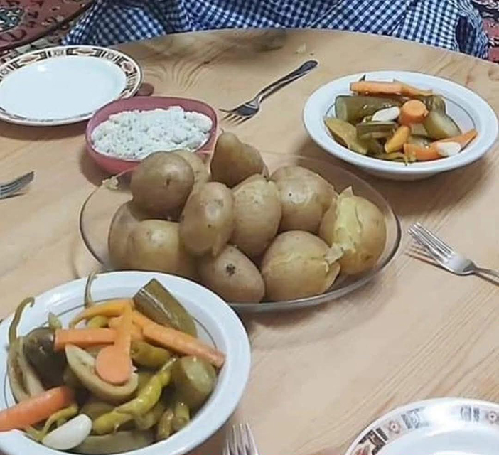 Gümüşhane’nin Milli Yiyeceği: Patates, Turşu, Peynir