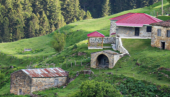 Tarih ve Doğanın Büyüleyici Atmosferi: Santa Harabeleri