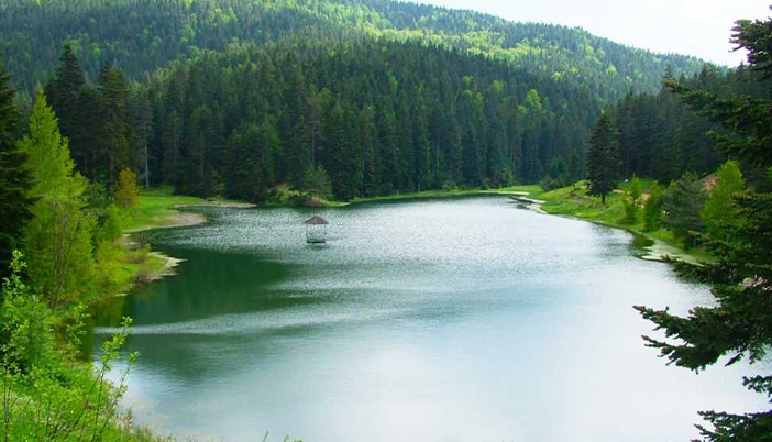 Bavulunu Alan Emekliler Karadeniz’e Gidiyor: Ordu, Giresun ve Samsun Öne Çıktı