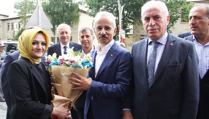 Ulaştırma ve Altyapı Bakanı Uraloğlu’ndan Başkan Memiş’e Ziyaret