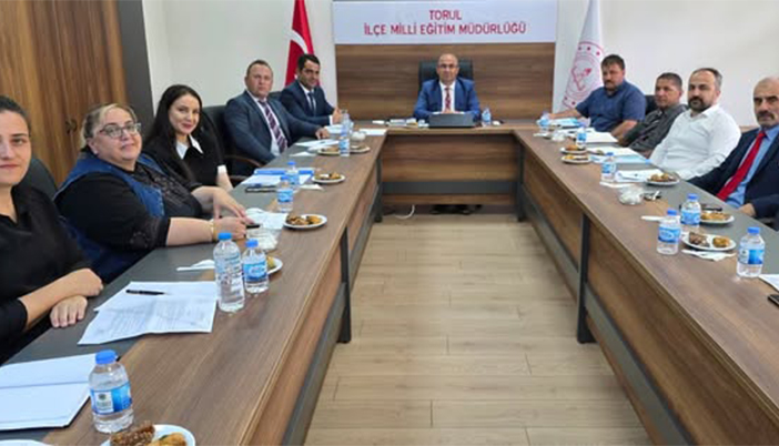 Torul’da İlçe Eğitim Kurumu Müdürleri Kurulu Toplantısı Yapıldı
