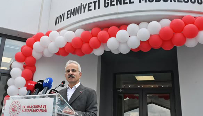 Bakan Uraloğlu, Kaptan Fahrettin Aksu Kılavuzluk İstasyonunu Hizmete Açtı