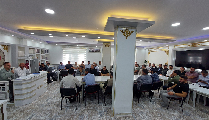 Kürtün’de Din Görevlileri Toplandı ve Kan Bağışı Yaptı