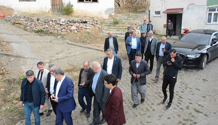 Gödül Köylüleri Yol ve Altyapı Çalışmalarında Çözüm Bekliyor