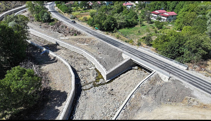 Torul Gülaçar Köyü Taşkın Riskini Aşacak