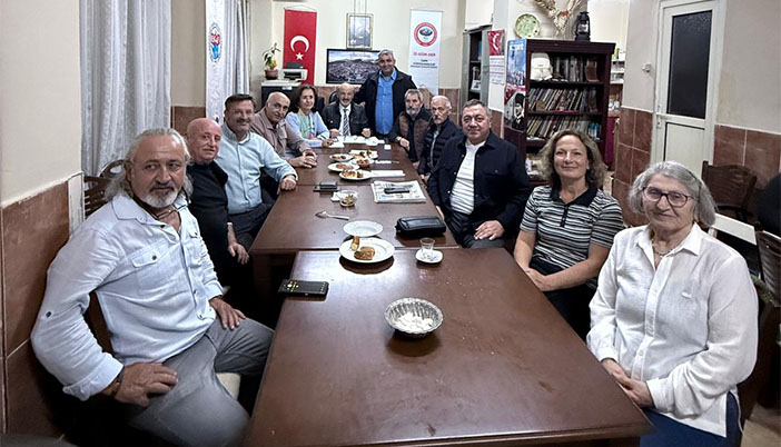 İzmir Gümüşhaneliler Derneği Yeniden Toplandı