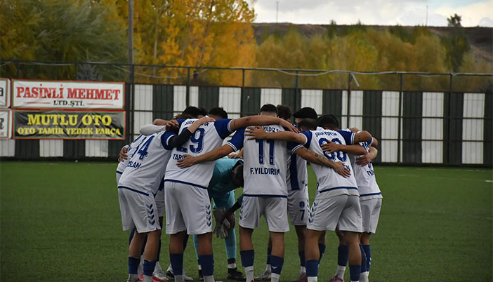 Oynadığın Futboluna Hayranım Şeyranım