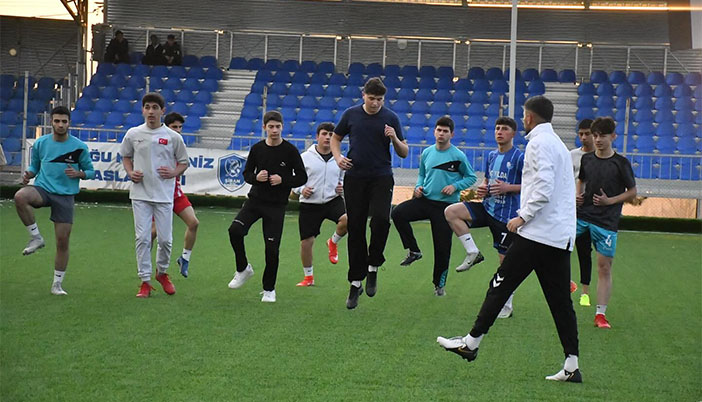 Şiran Yıldız Genç Yetenekleri Arıyor