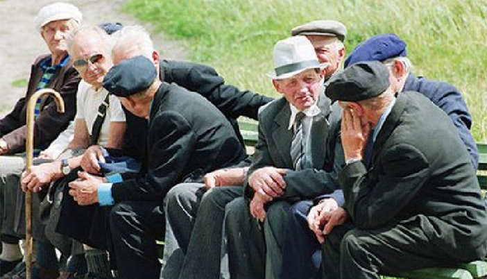 Emekliler Zam ve İntibak Düzenlemesi Bekliyor