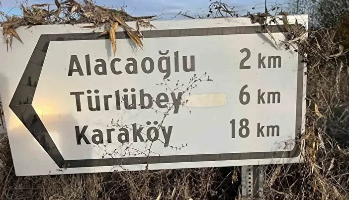 Matematiğe Meydan Okuyan Köy: Türlübey’de Tabela Krizi Gündem Oldu