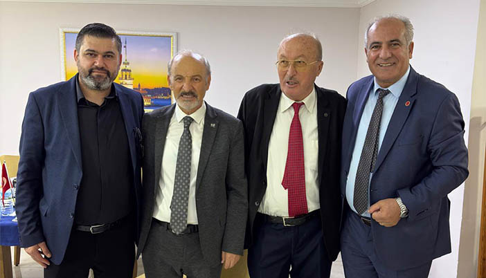 İzmir’de Gümüşhaneliler Kahvaltı Sofrasında Buluştu