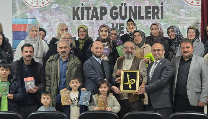 Torul’da “Kitap Günleri ve Yazar Buluşmaları”nda Sinan Yağmur Velilerle Buluştu