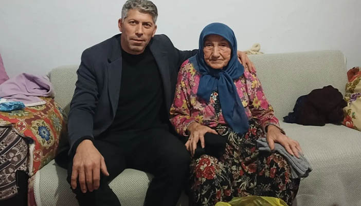 Giresunlu Eli Öpülesi Nine Mehmetçik İçin İlmek İlmek Ördü