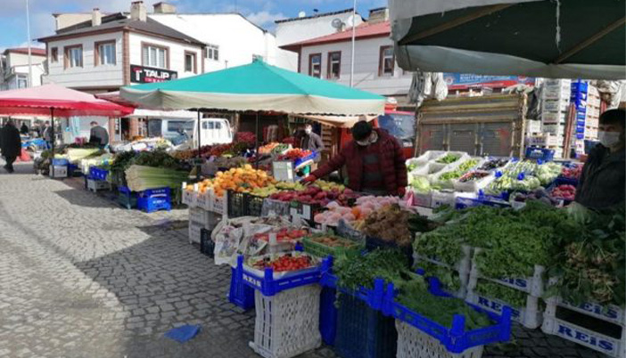 Kış Döneminde Kelkit Pazarı Hareketli