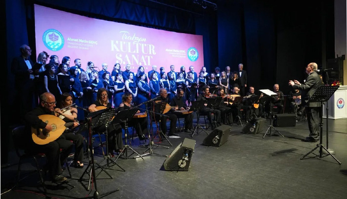 Trabzon’da Sanatseverler Türk Sanat Müziğiyle Buluştu