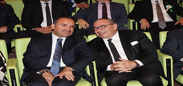 Adalet Bakanı Bekir Bozdağ’dan noterlere yasa sözü