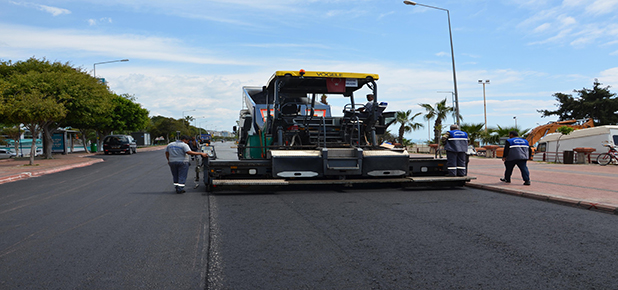 Antalya Büyükşehir Belediyesi 2 yılda 1200 kilometre yol asfaltladı
