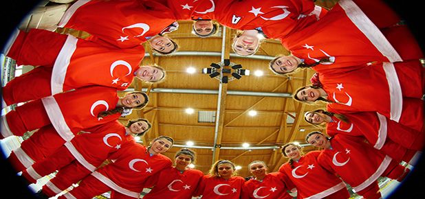 Buz hokeyi kadın milli takımı Almanya’da