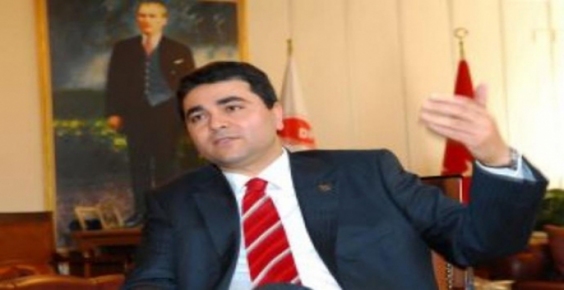 DP Genel Başkanı Uysal gazetecilerin sorularını yanıtladı