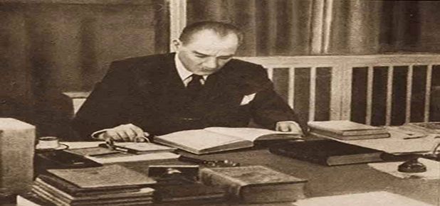 Eğitim-iş: 'Atatürk'ü tarih kitaplarından siliyorlar'