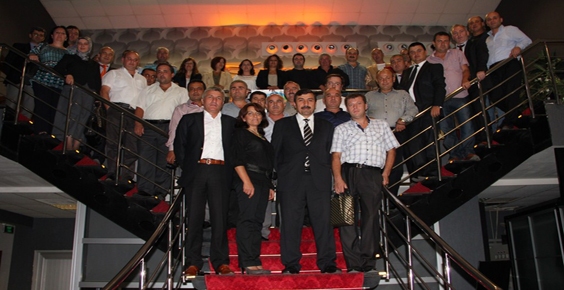 İzaydaş çalışanlarına plaket
