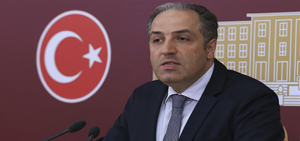 Köln Mitingi Almanya İçin Bir Demokrasi Sınavı