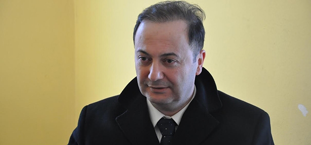 'Vesayete karşı sabır ve sebat ile mücadele edip...'